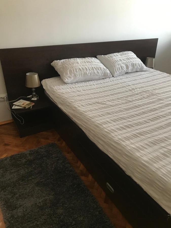 투르다 Apartament Sanda 아파트 외부 사진